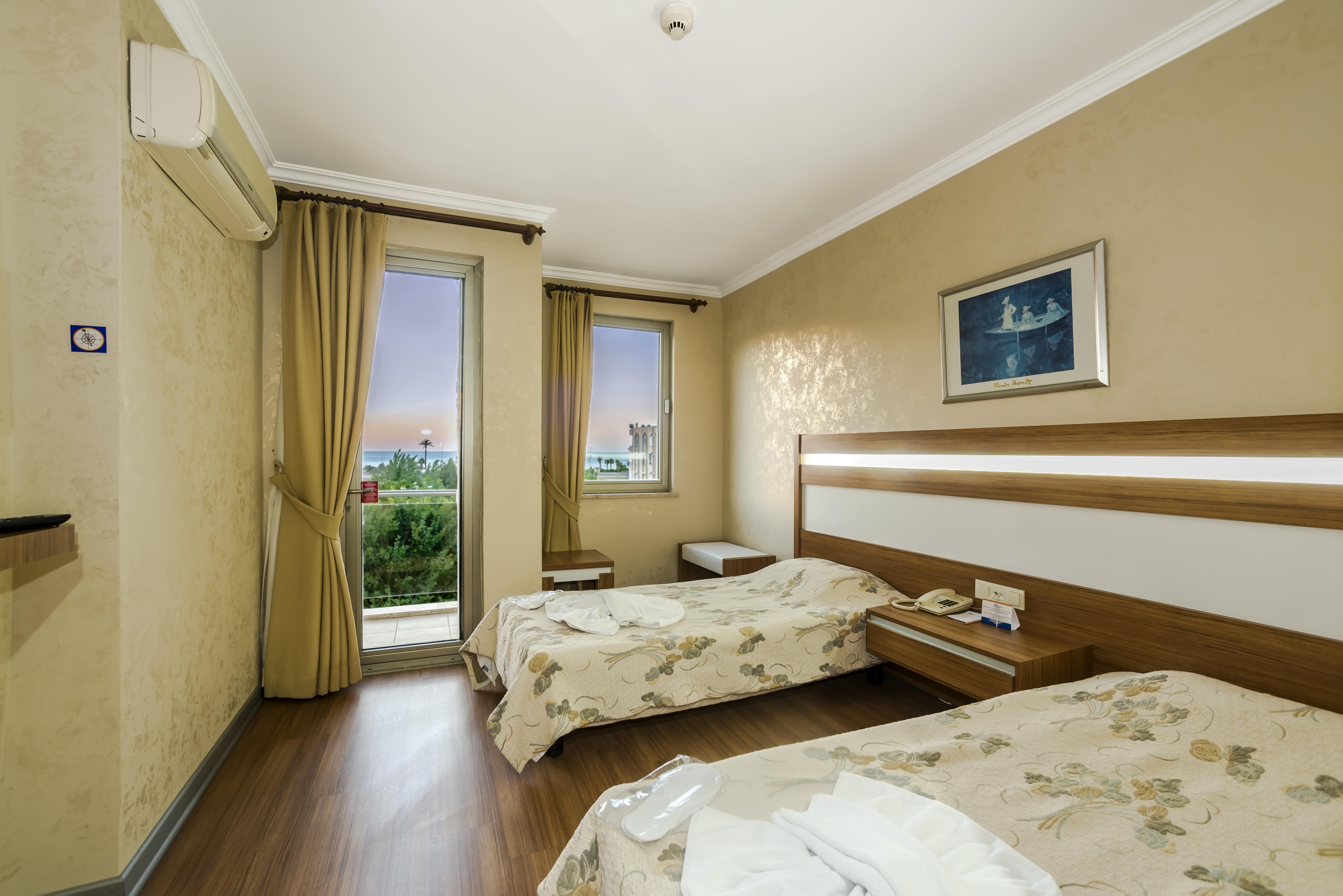Santa Marina Hotel Анталия Екстериор снимка
