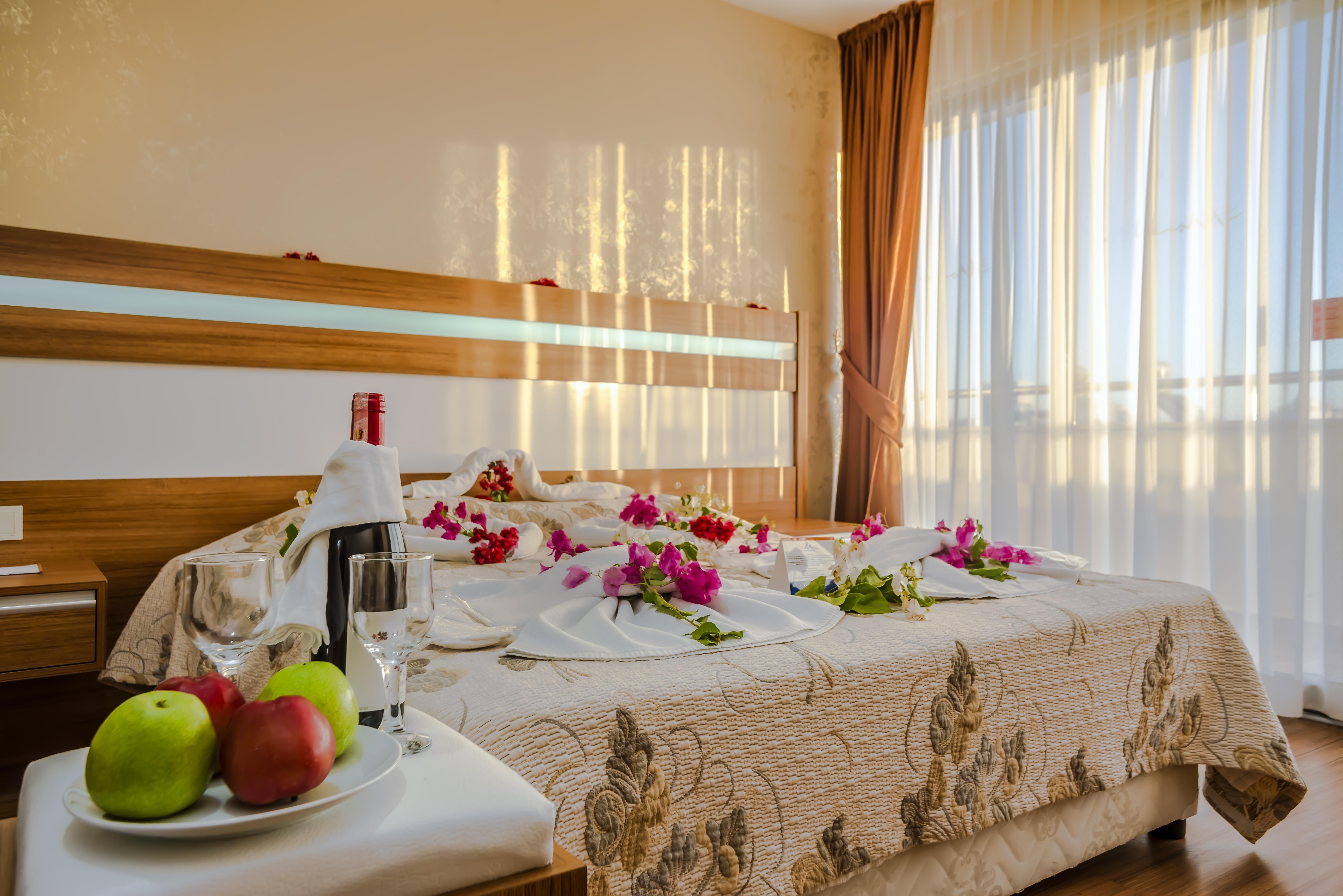 Santa Marina Hotel Анталия Екстериор снимка