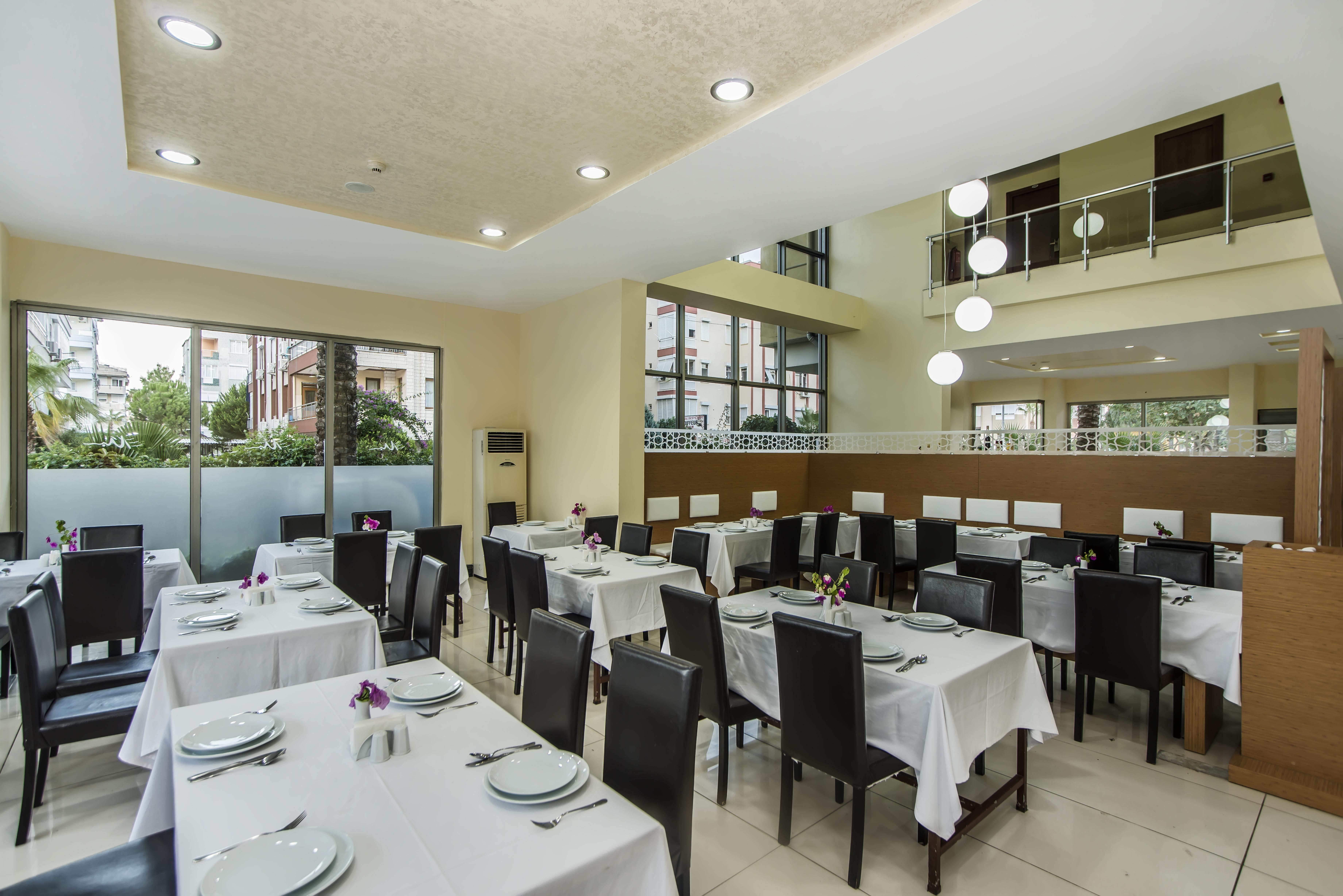 Santa Marina Hotel Анталия Екстериор снимка