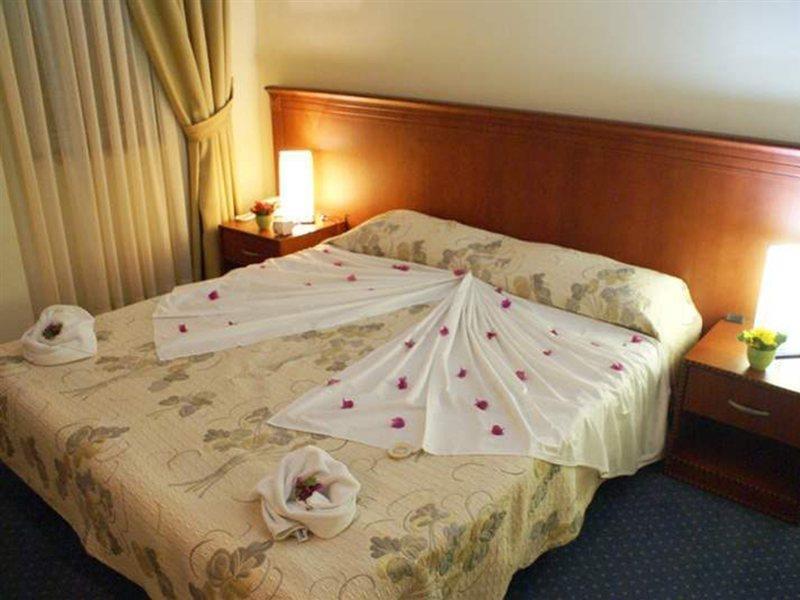 Santa Marina Hotel Анталия Екстериор снимка